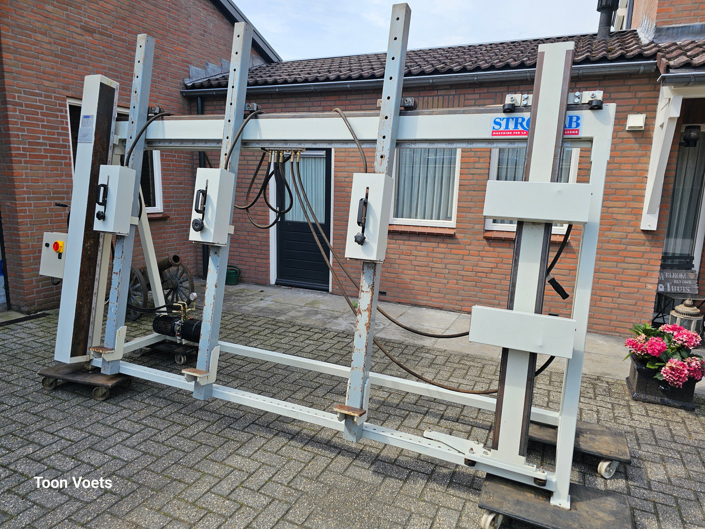 Opsluitbank  / Lijmpers hydraulisch Stromab