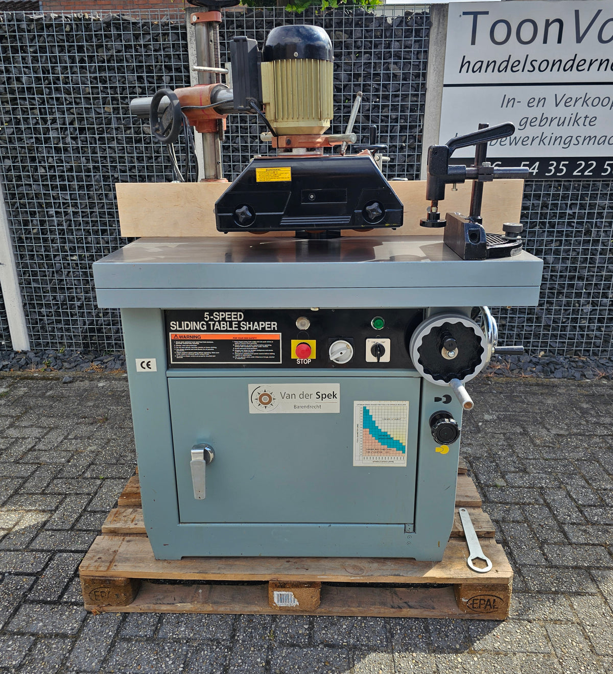 Freesmachine met pennentafel en Schuininstelbaar Met aanvoerapparraat