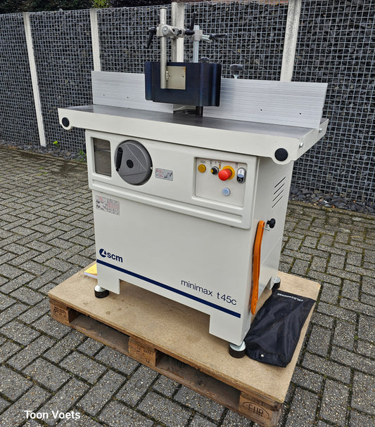 Freesmachine SCM Type T45C Nieuwstaat