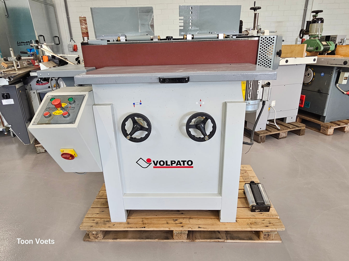 Kantenschuurmachine Volpato ook voor fineerkanten