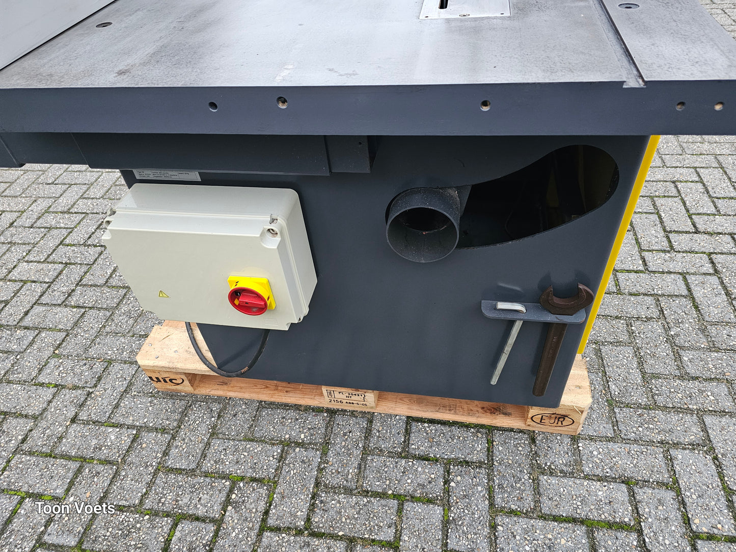 Harwi Cirkelzaag Type 130 met motorrem