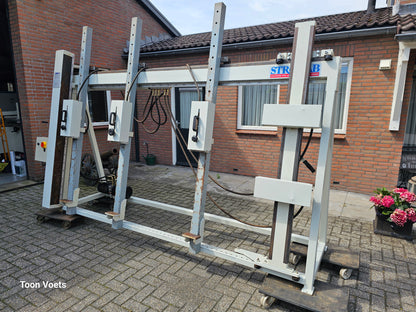 Opsluitbank  / Lijmpers hydraulisch Stromab